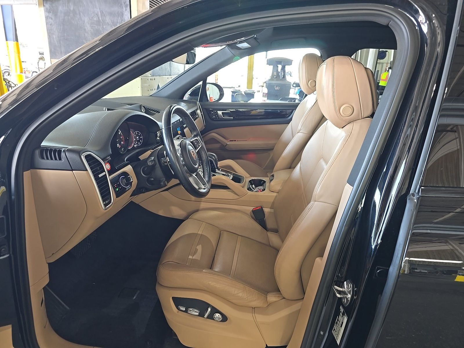 2019 Porsche Cayenne E-Hybrid AWD