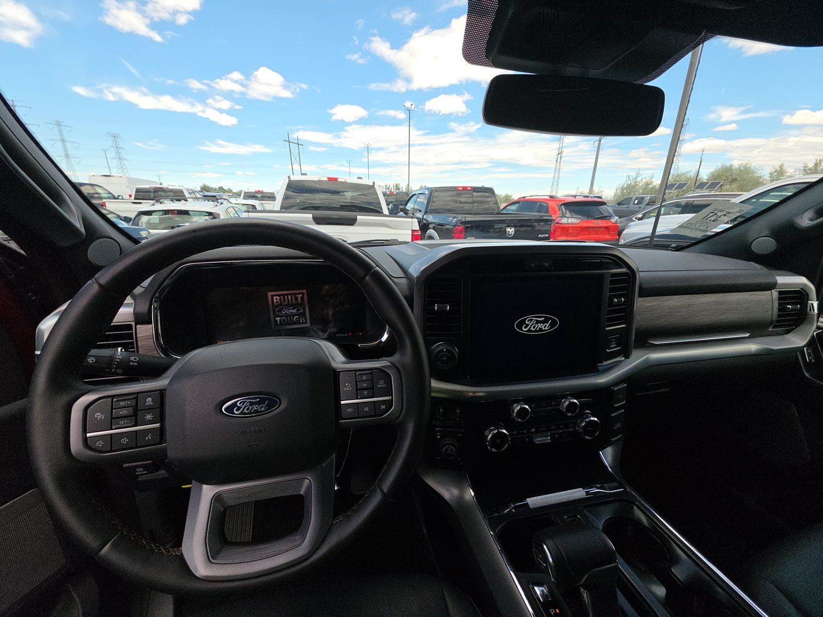 2025 Ford F-150 Lariat AWD