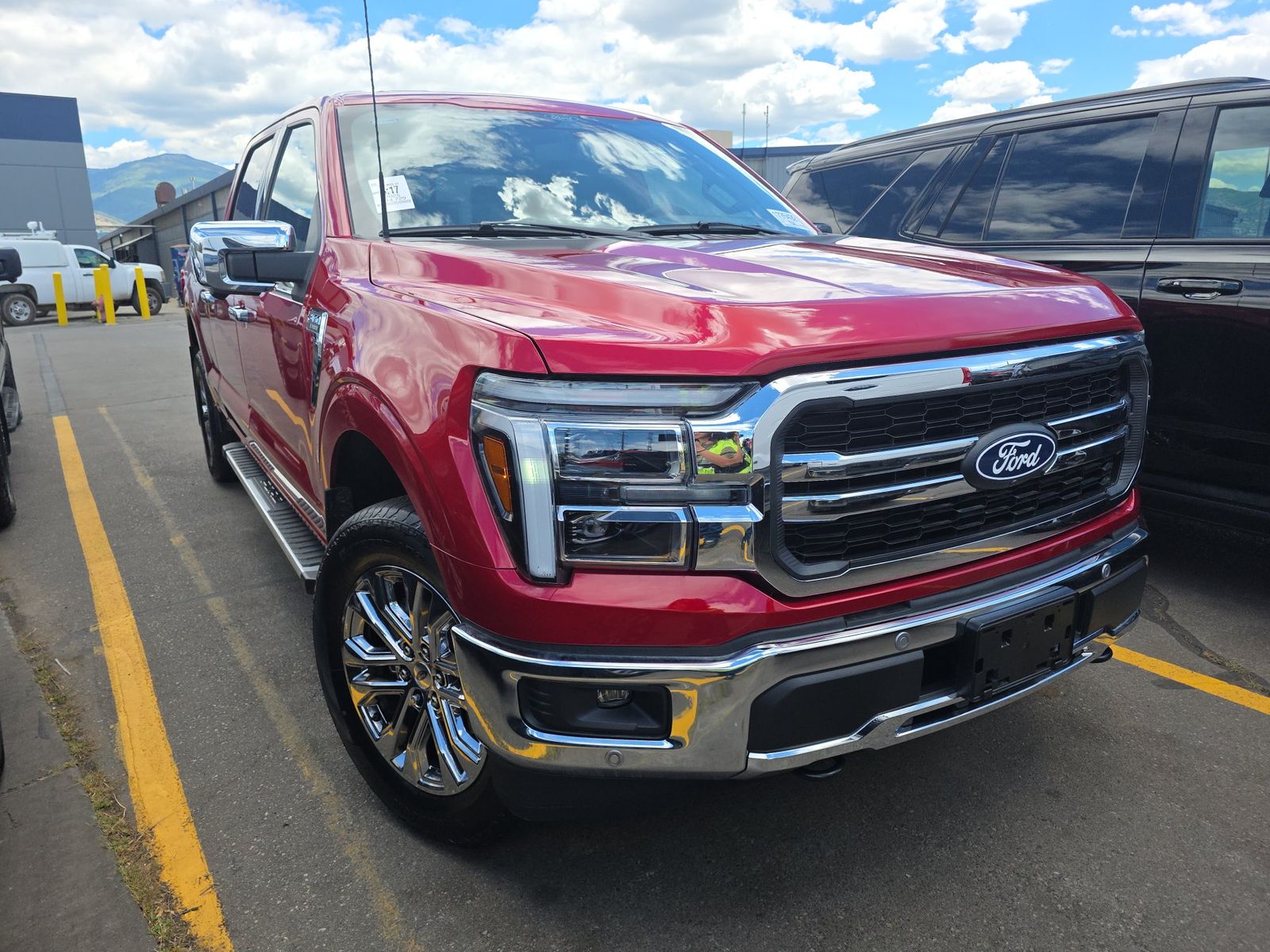 2025 Ford F-150 Lariat AWD