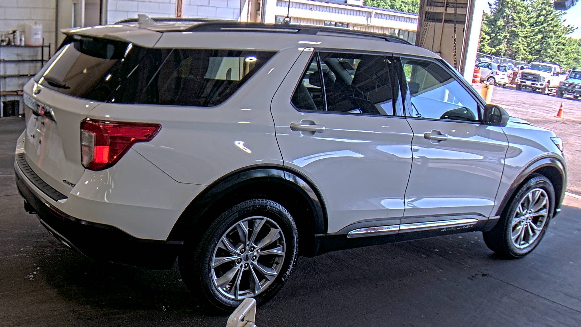 2023 Ford Explorer XLT AWD