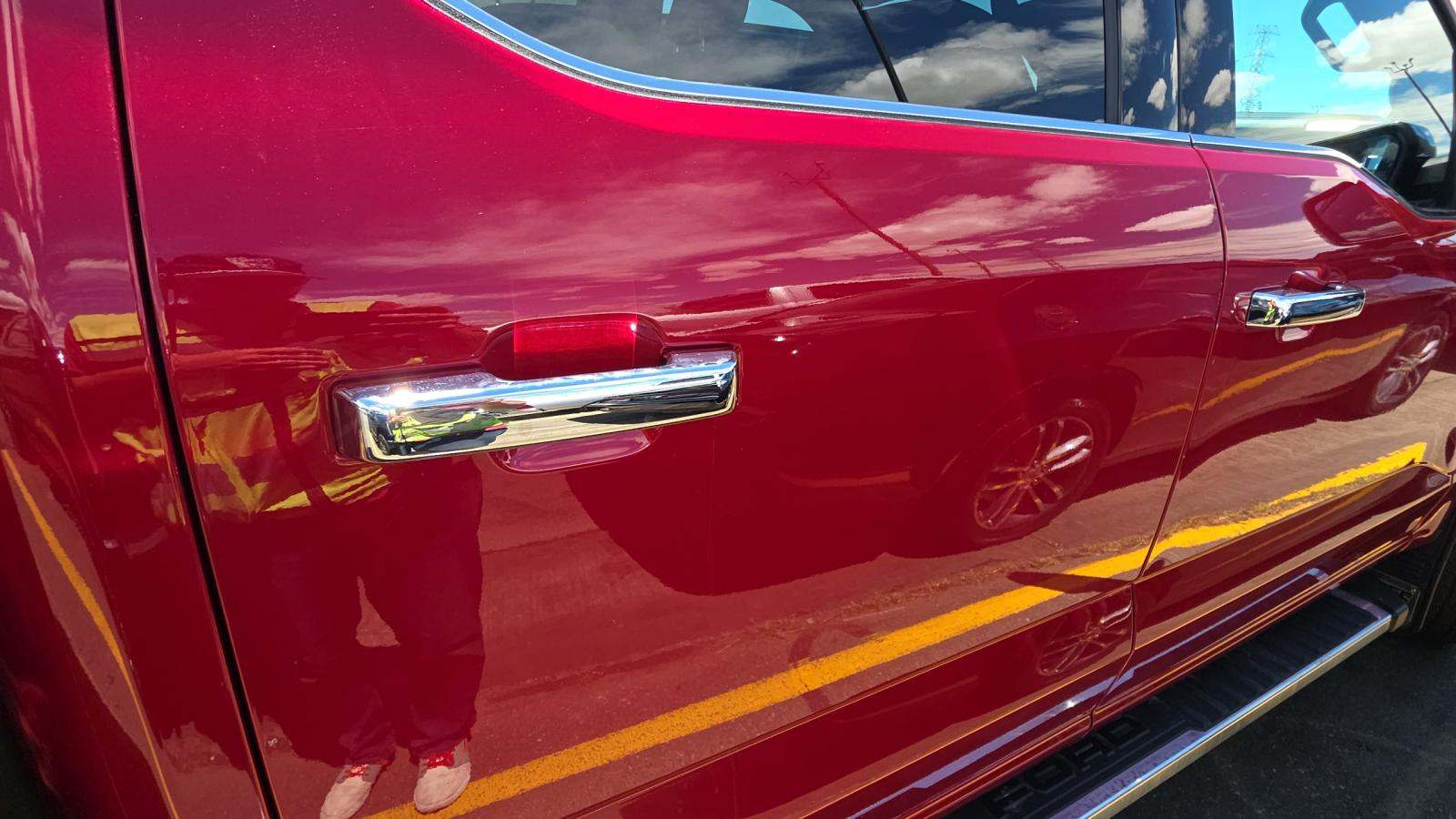 2025 Ford F-150 Lariat AWD
