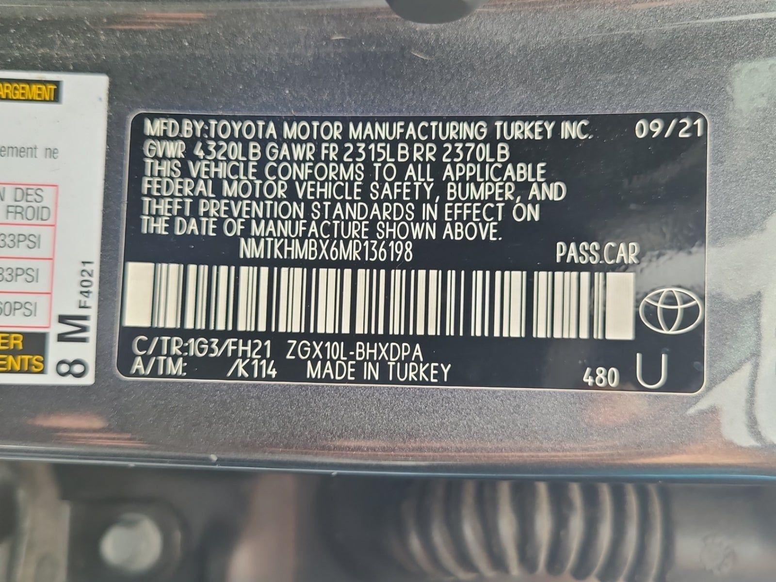 2021 Toyota C-HR LE FWD