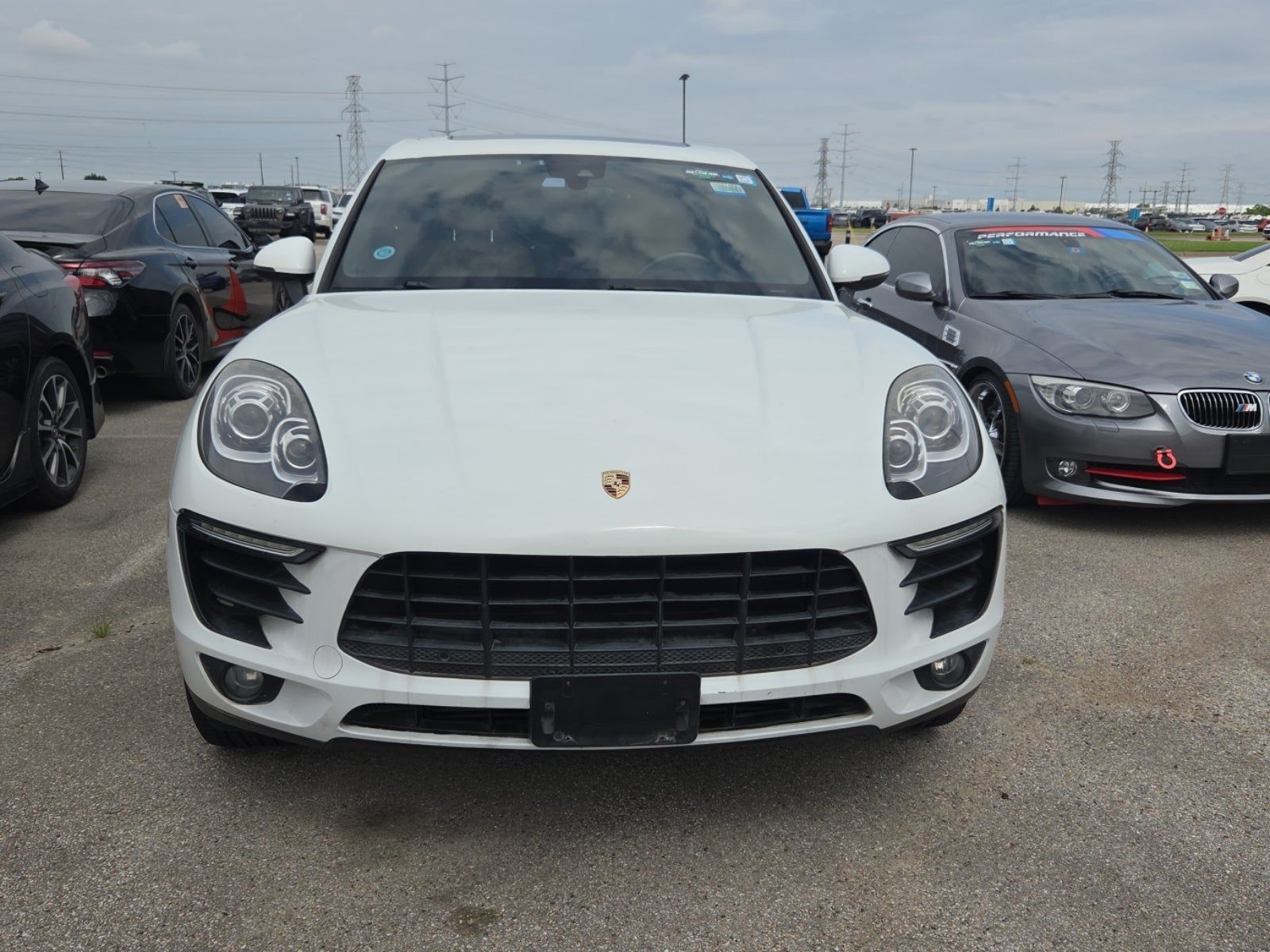 2018 Porsche Macan Base AWD