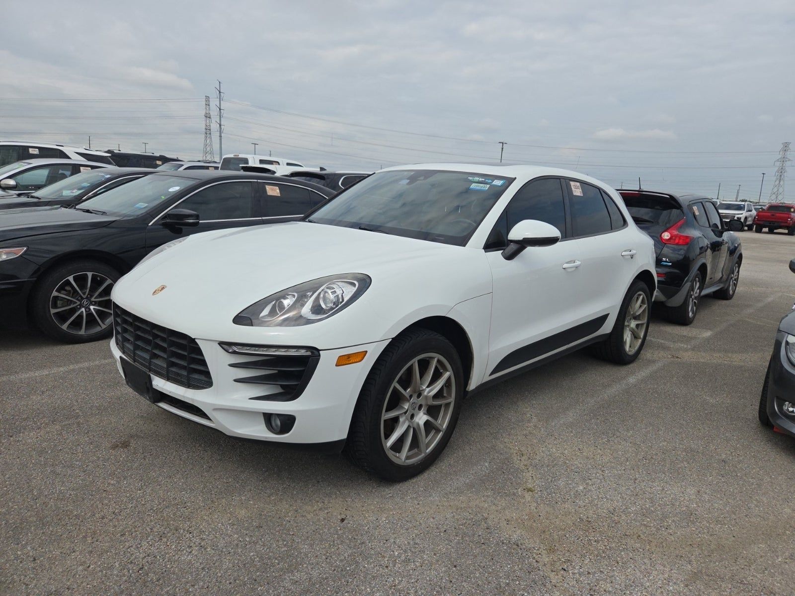 2018 Porsche Macan Base AWD