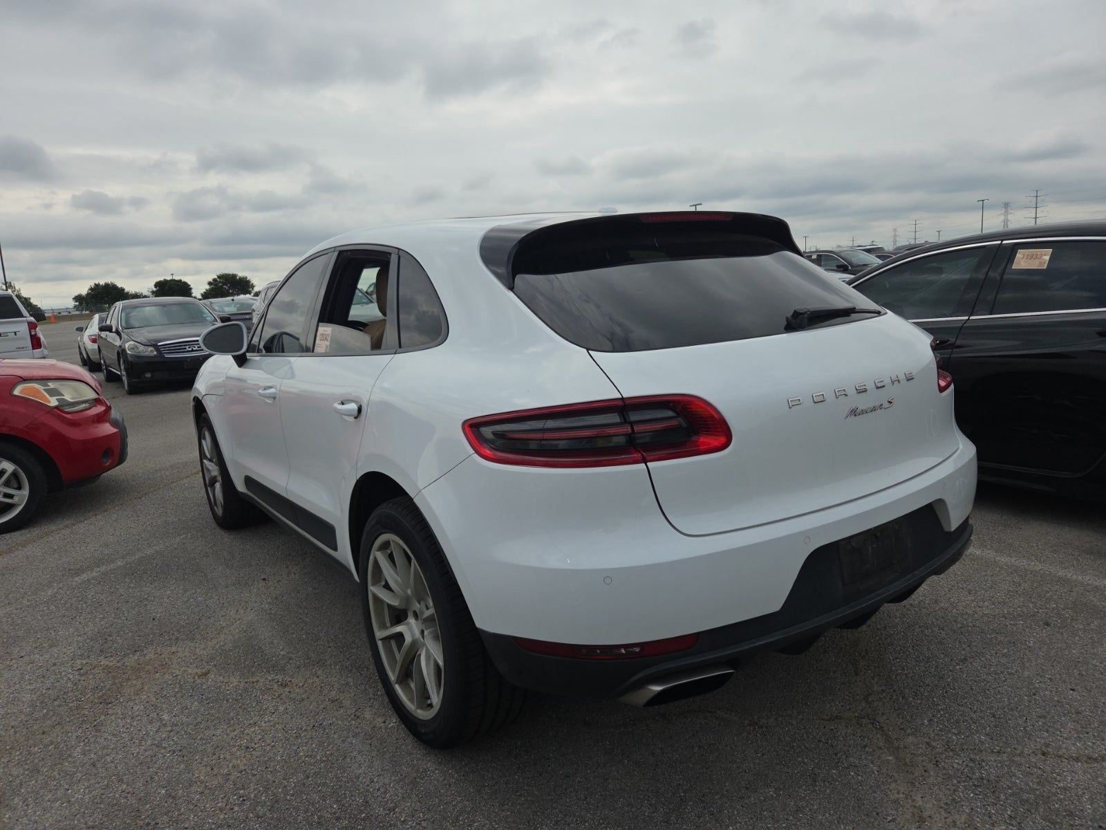 2018 Porsche Macan Base AWD