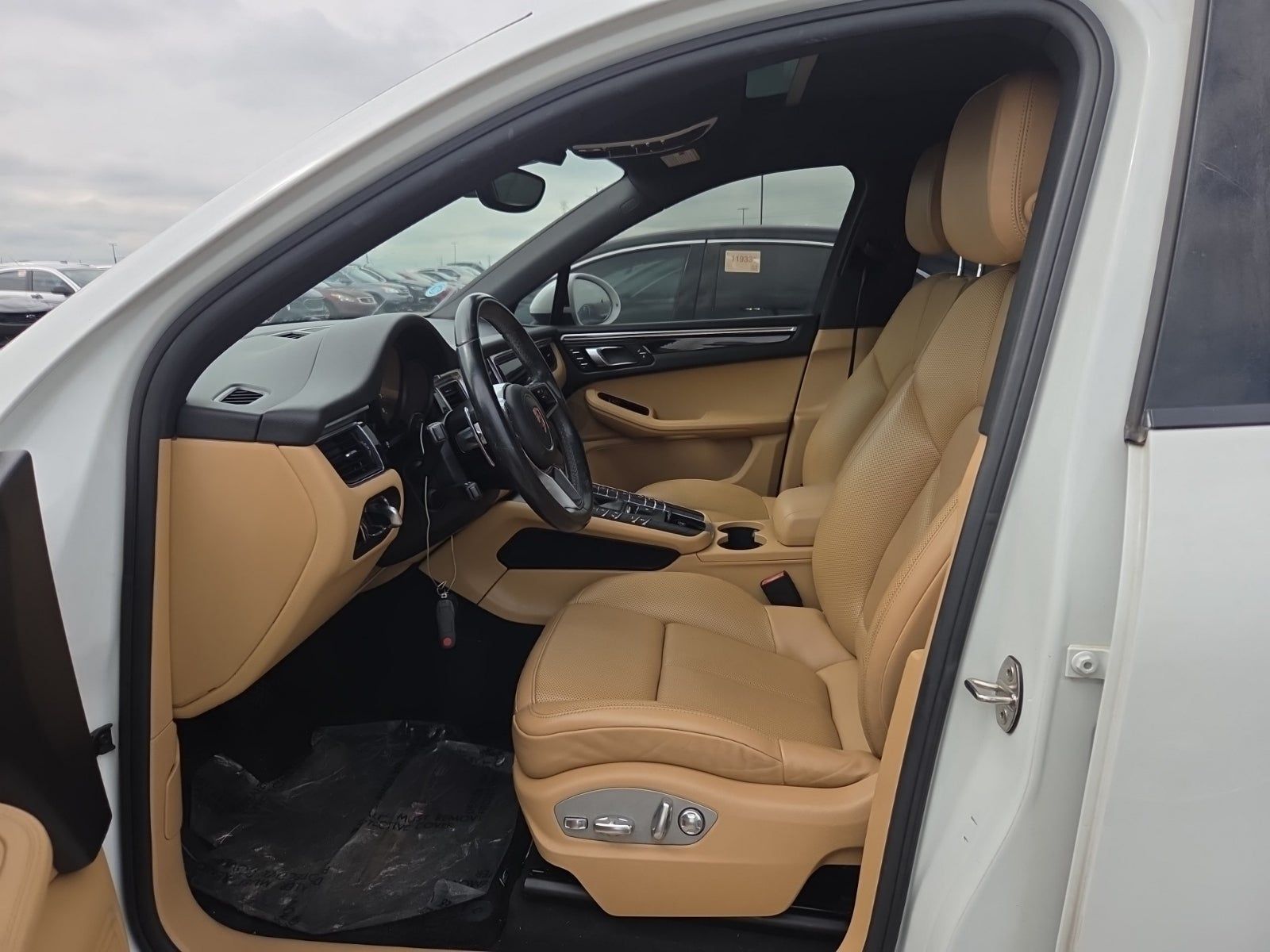 2018 Porsche Macan Base AWD