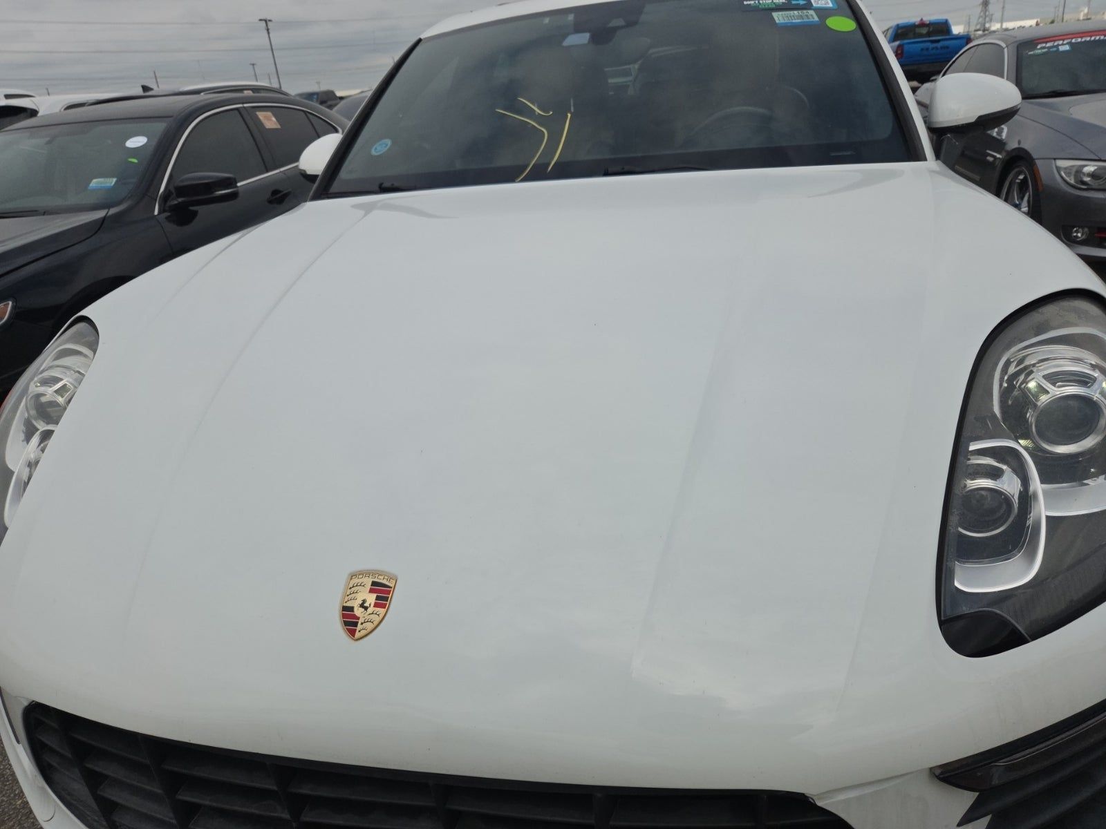 2018 Porsche Macan Base AWD