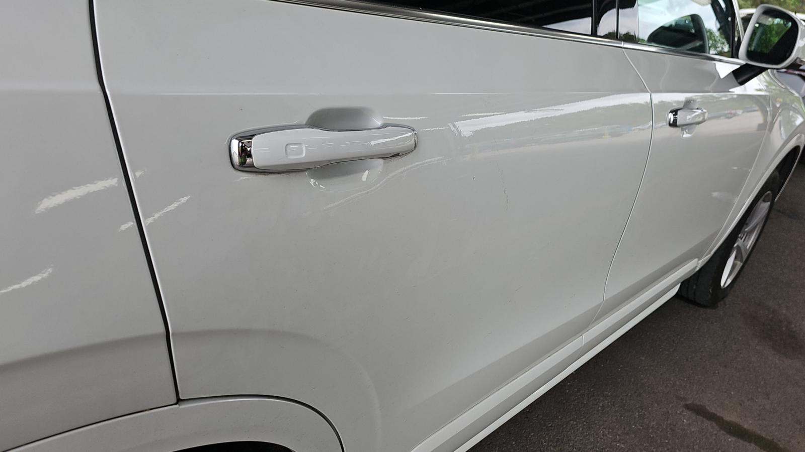 2018 Volvo XC90 T5 Momentum AWD