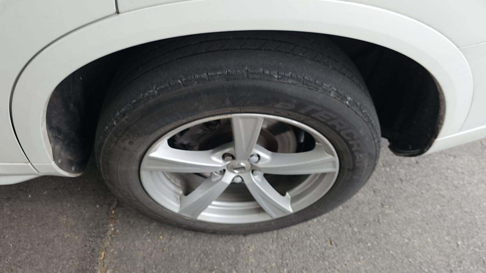 2018 Volvo XC90 T5 Momentum AWD