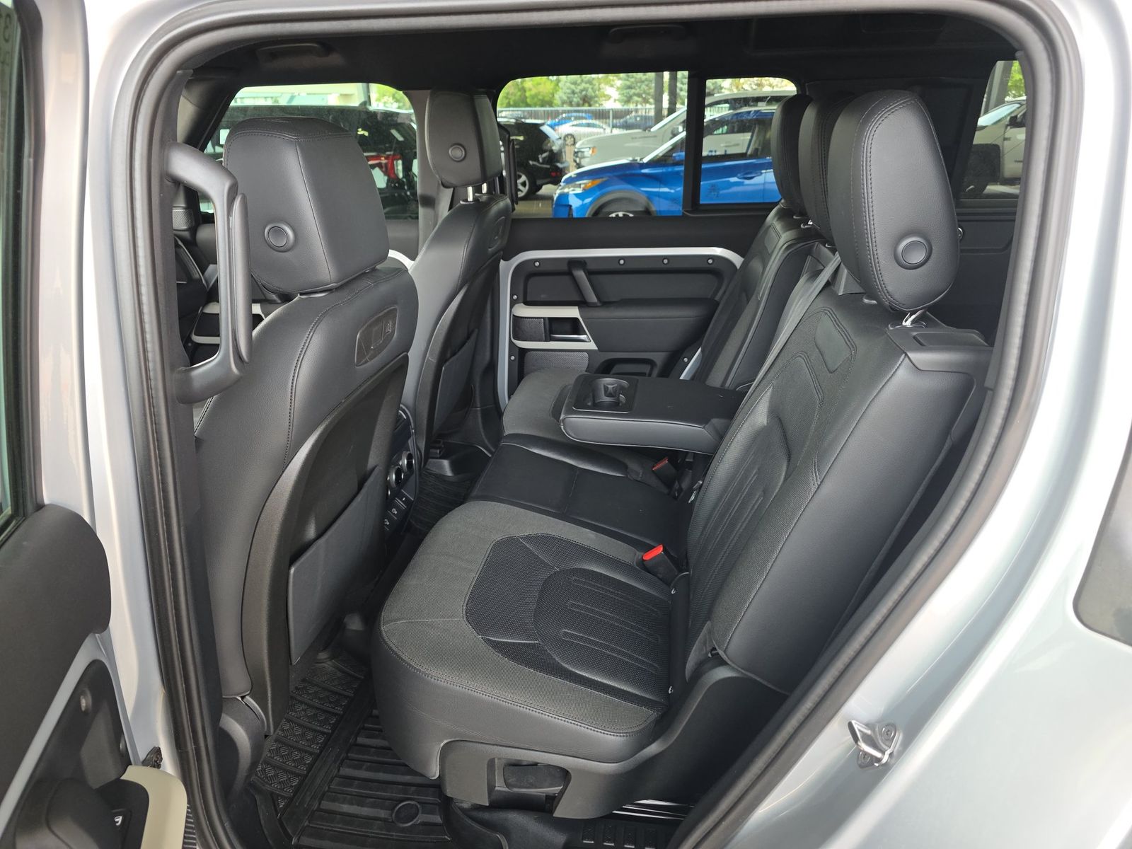 2021 Land Rover Defender 110 SE AWD