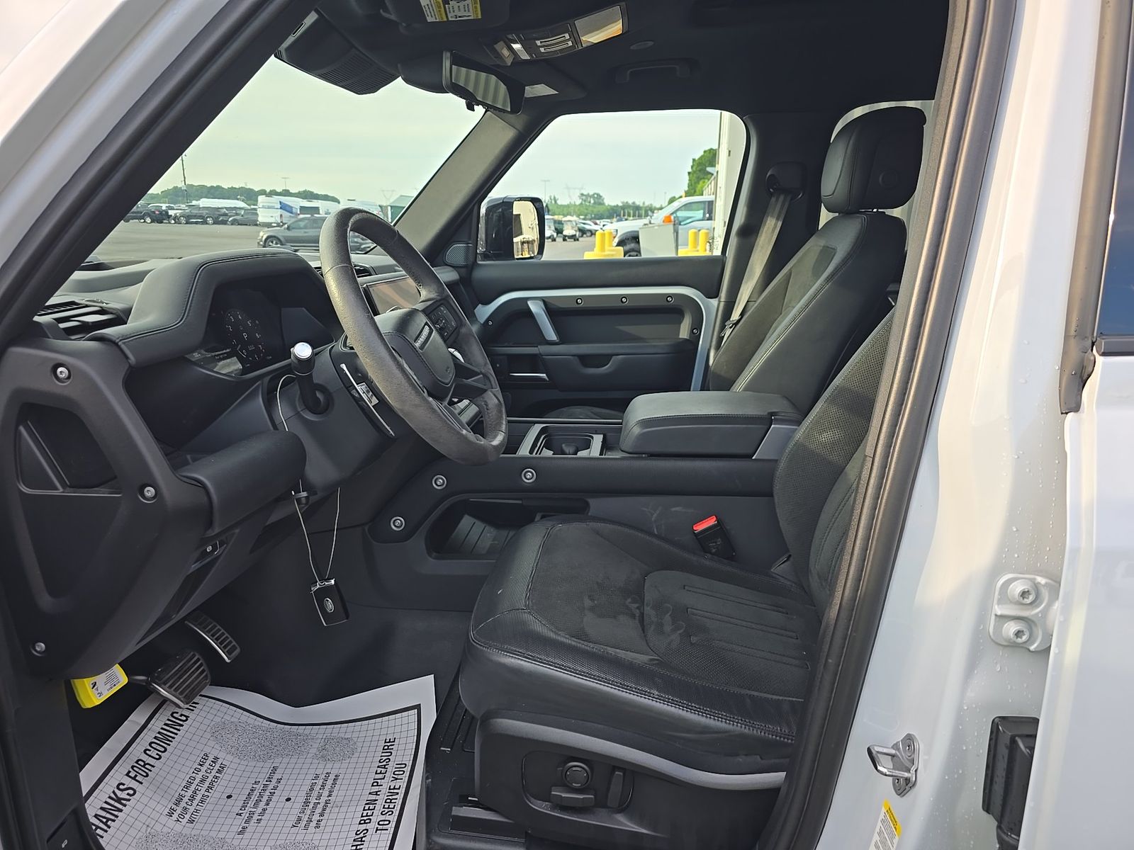 2023 Land Rover Defender 110 V8 AWD