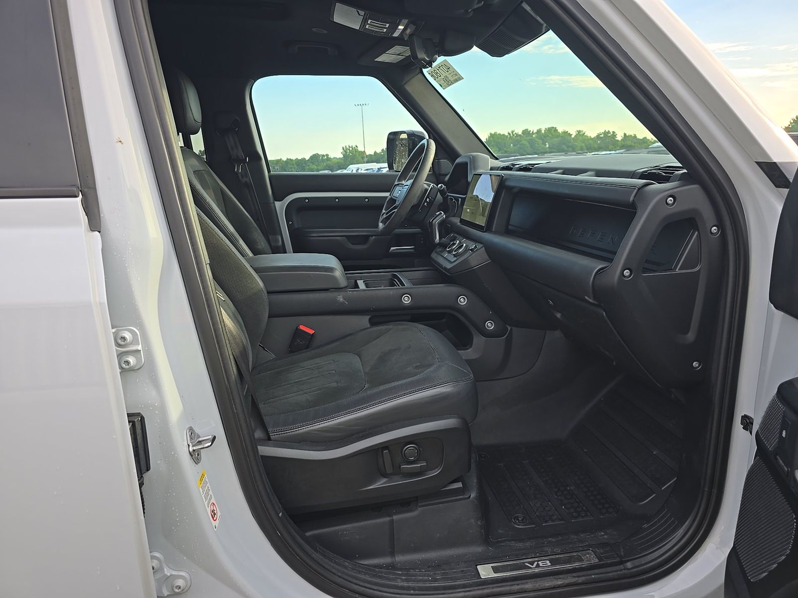 2023 Land Rover Defender 110 V8 AWD