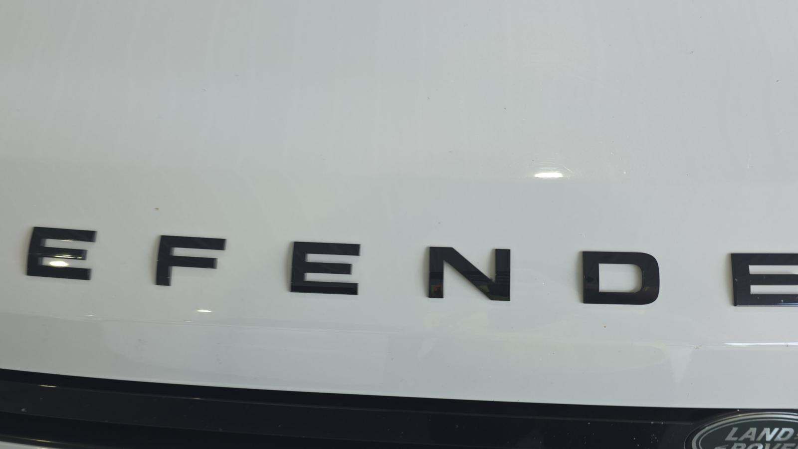 2023 Land Rover Defender 110 V8 AWD