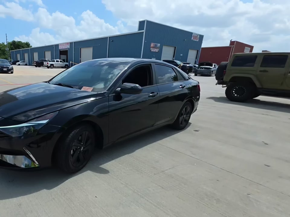 2022 Hyundai Elantra SEL FWD