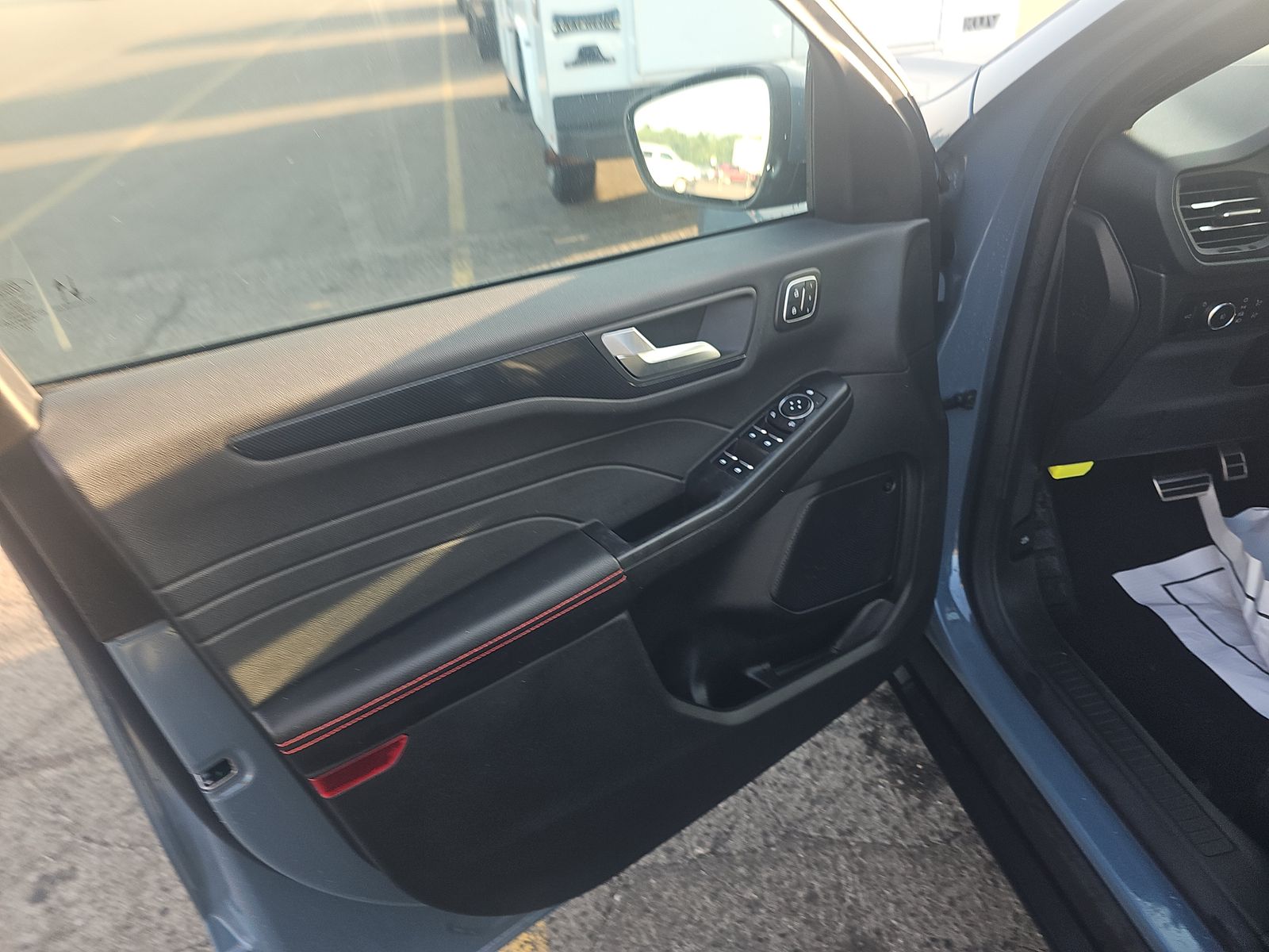 2023 Ford Escape ST-Line Select AWD