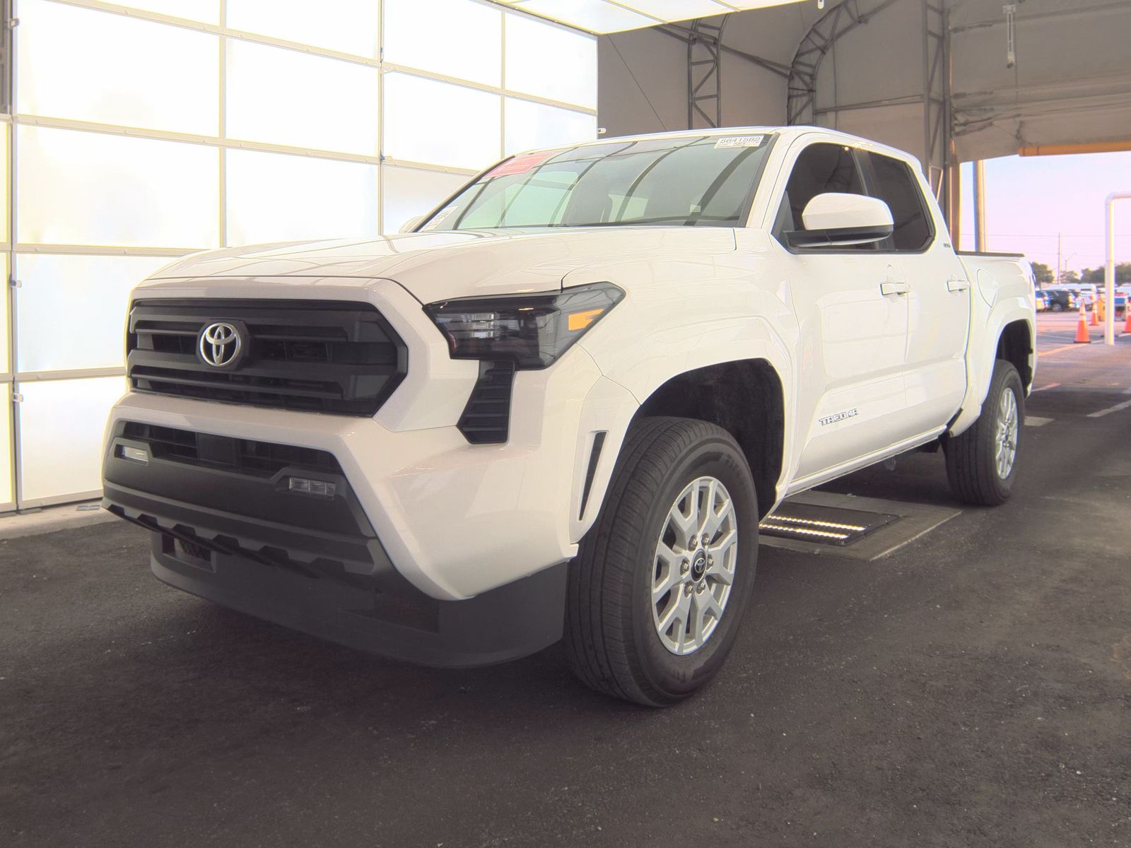 2025 Toyota Tacoma SR5 AWD