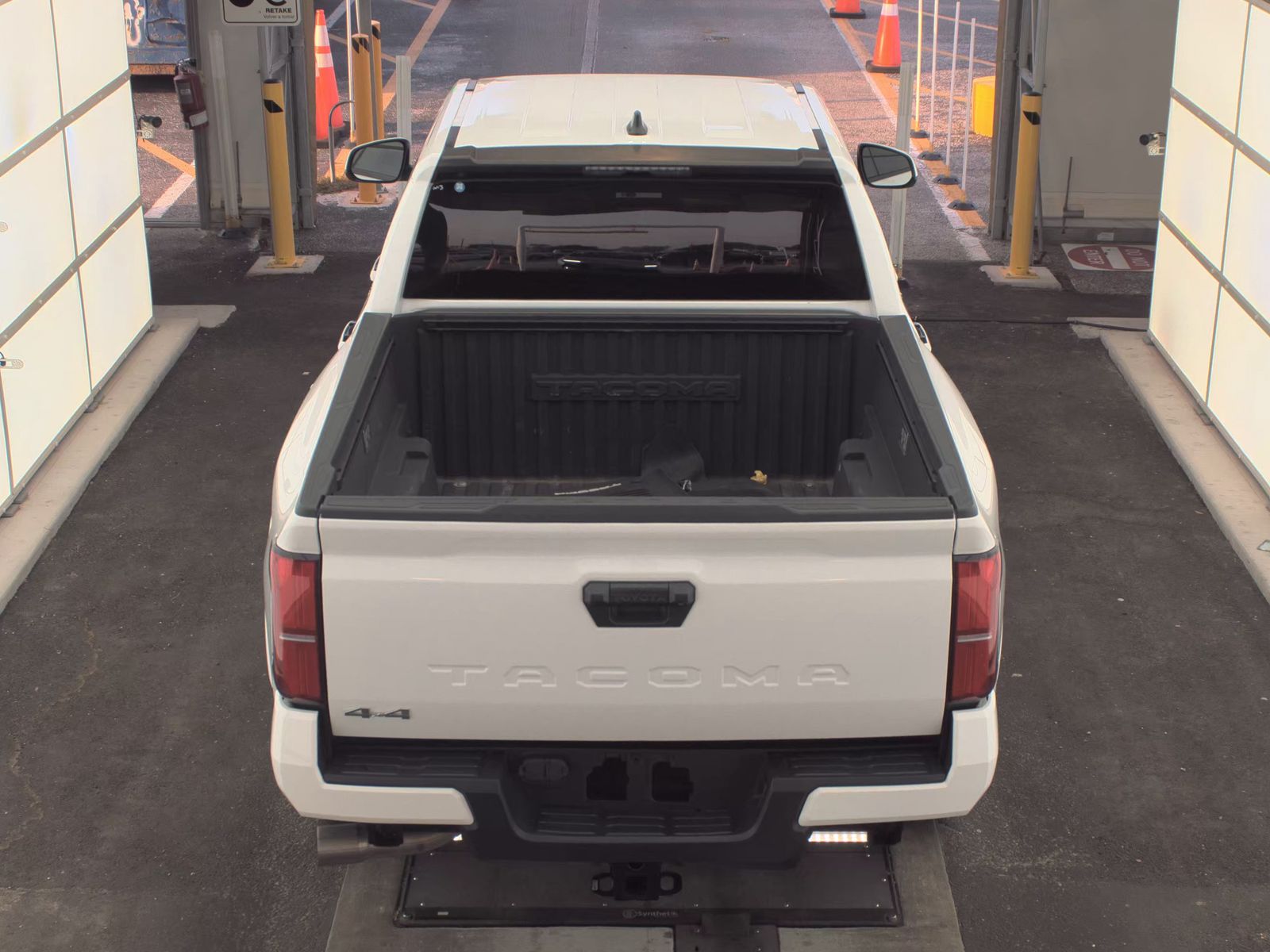 2025 Toyota Tacoma SR5 AWD