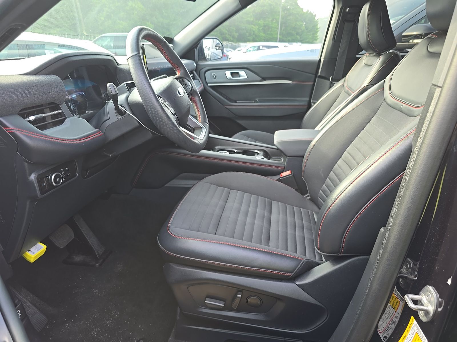 2025 Ford Explorer ST-Line AWD