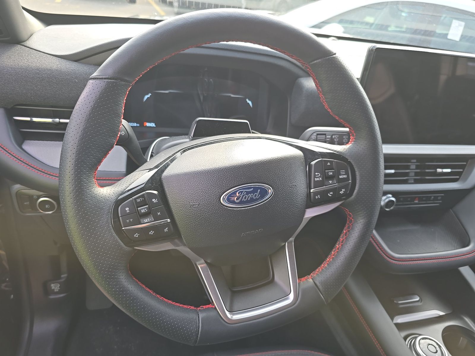 2025 Ford Explorer ST-Line AWD