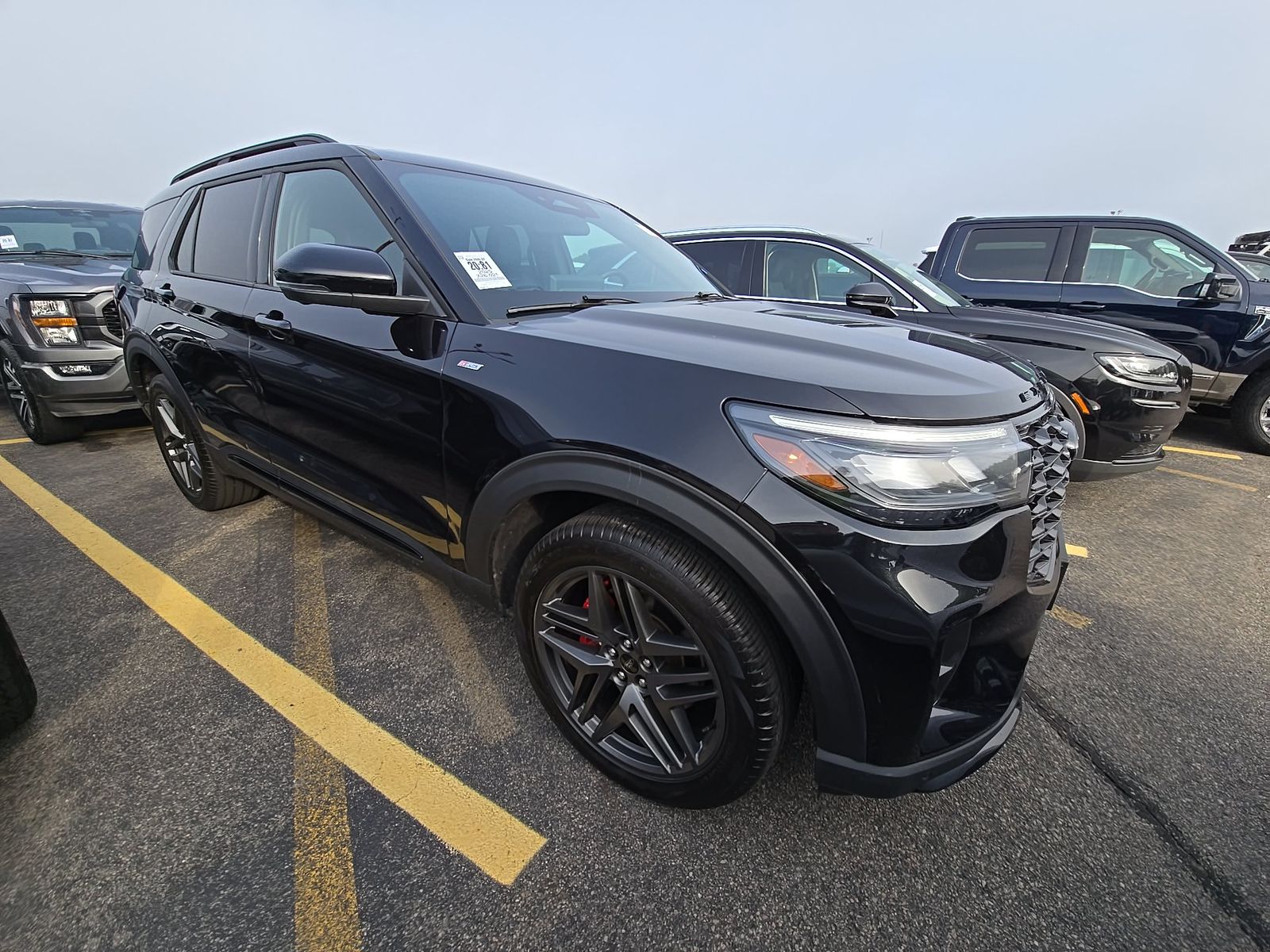 2025 Ford Explorer ST-Line AWD
