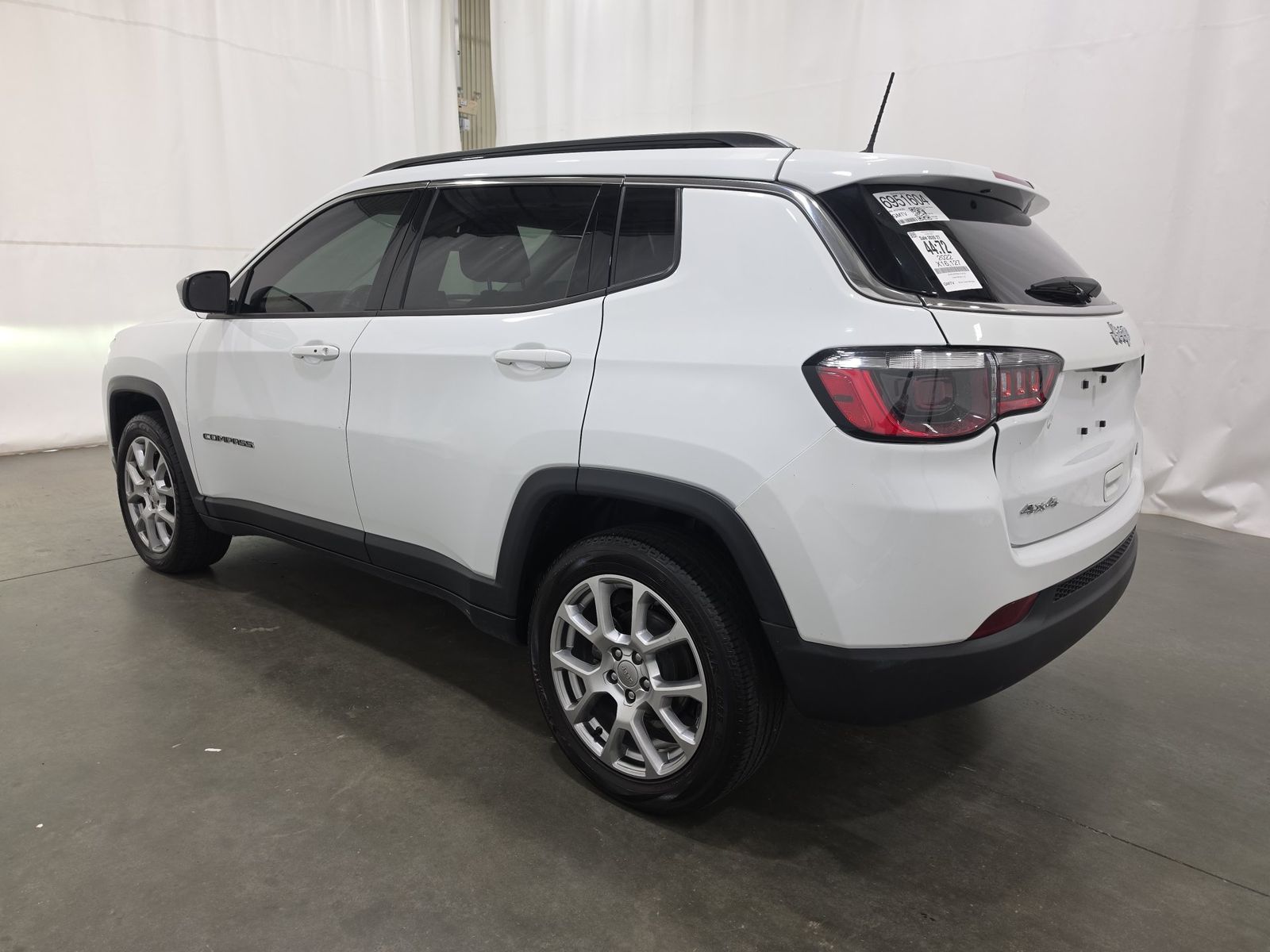 2022 Jeep Compass Latitude Lux AWD