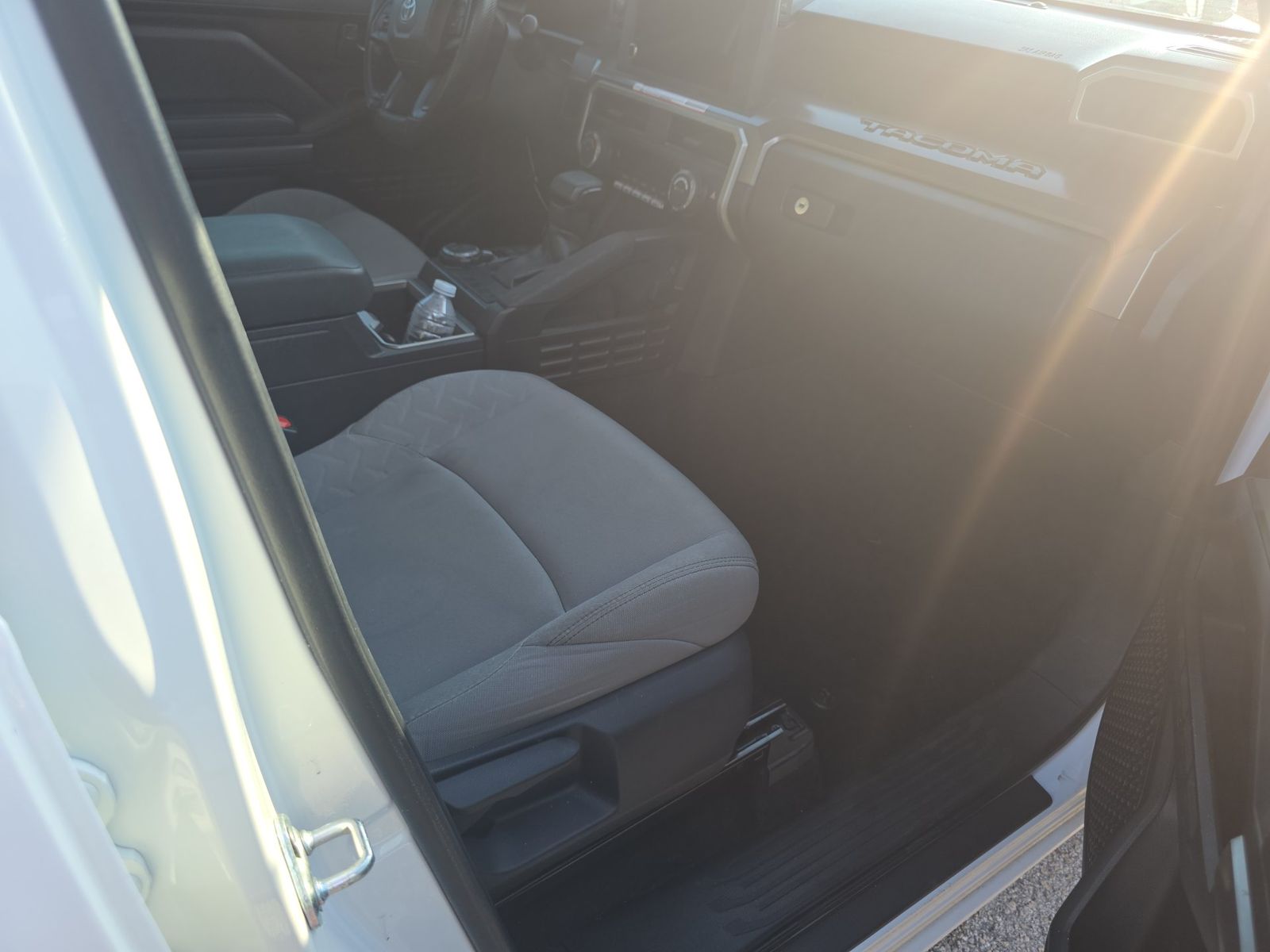 2025 Toyota Tacoma SR5 AWD