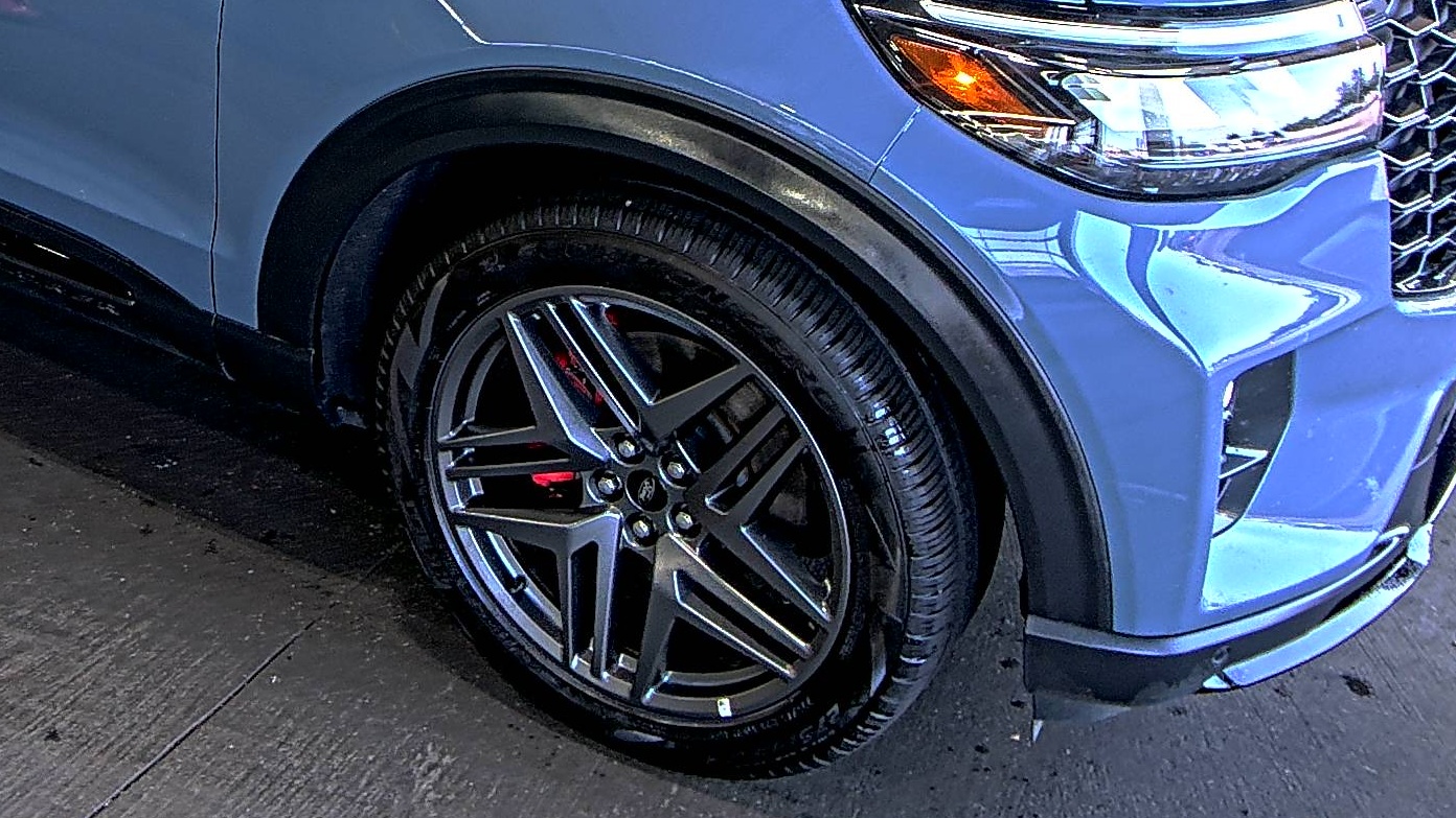 2025 Ford Explorer ST AWD