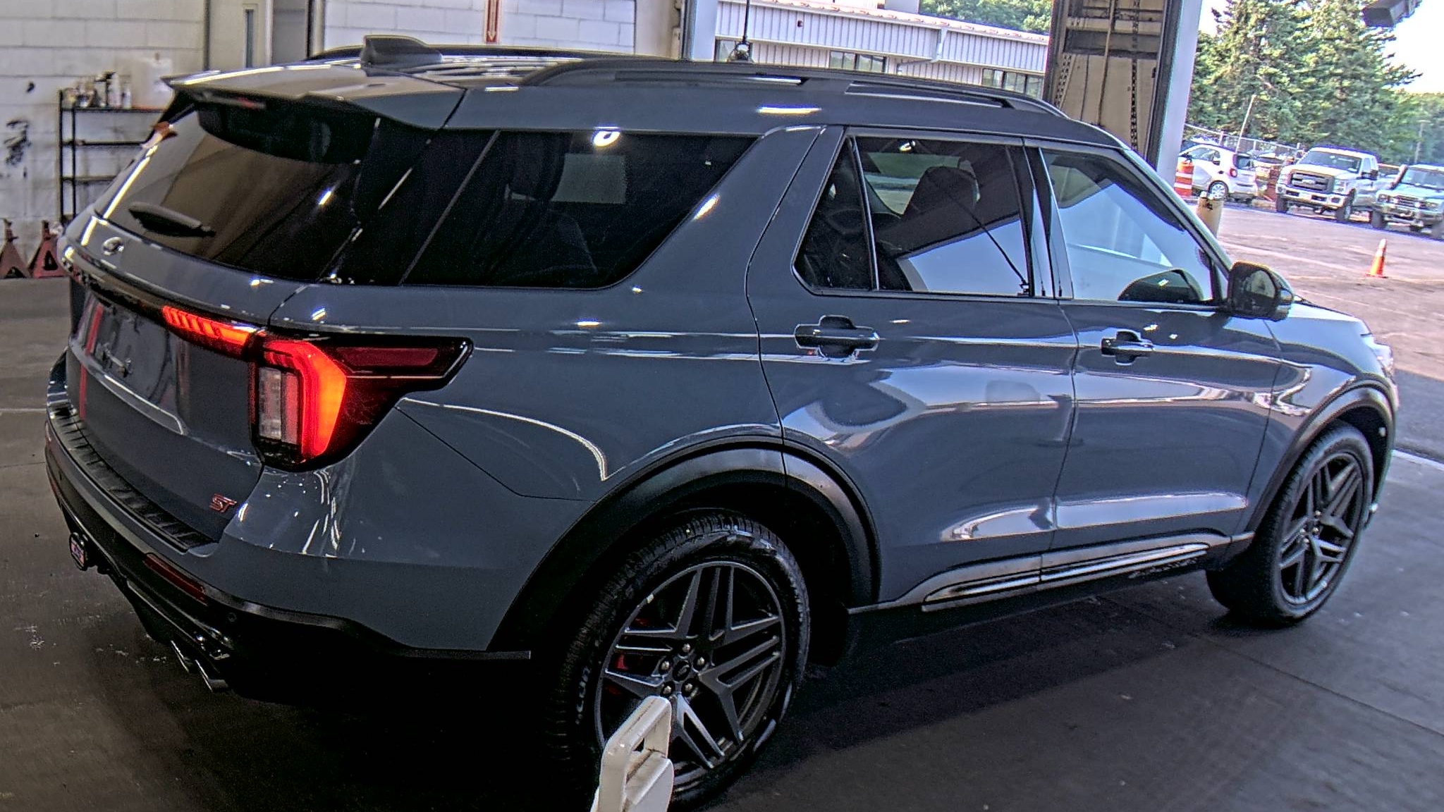 2025 Ford Explorer ST AWD