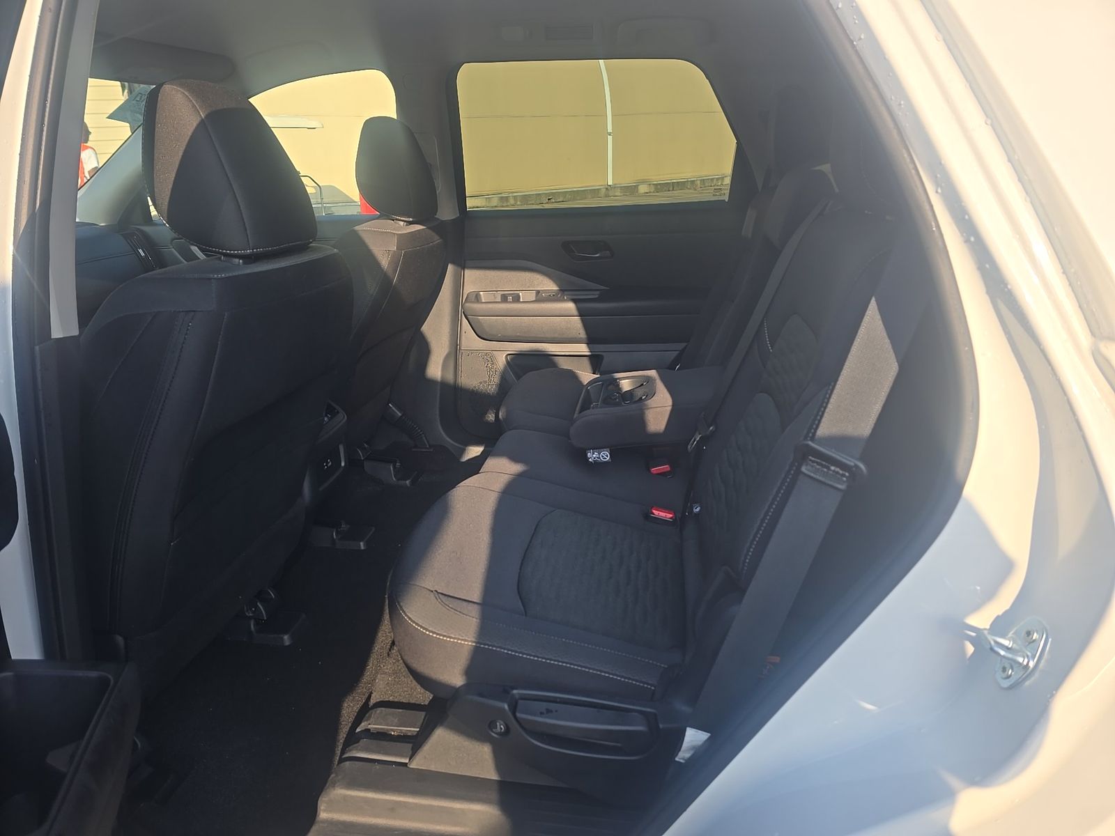 2025 Nissan Pathfinder SV AWD
