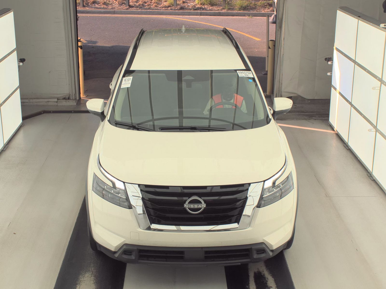 2025 Nissan Pathfinder SV AWD