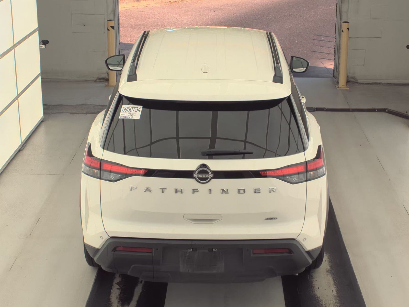 2025 Nissan Pathfinder SV AWD