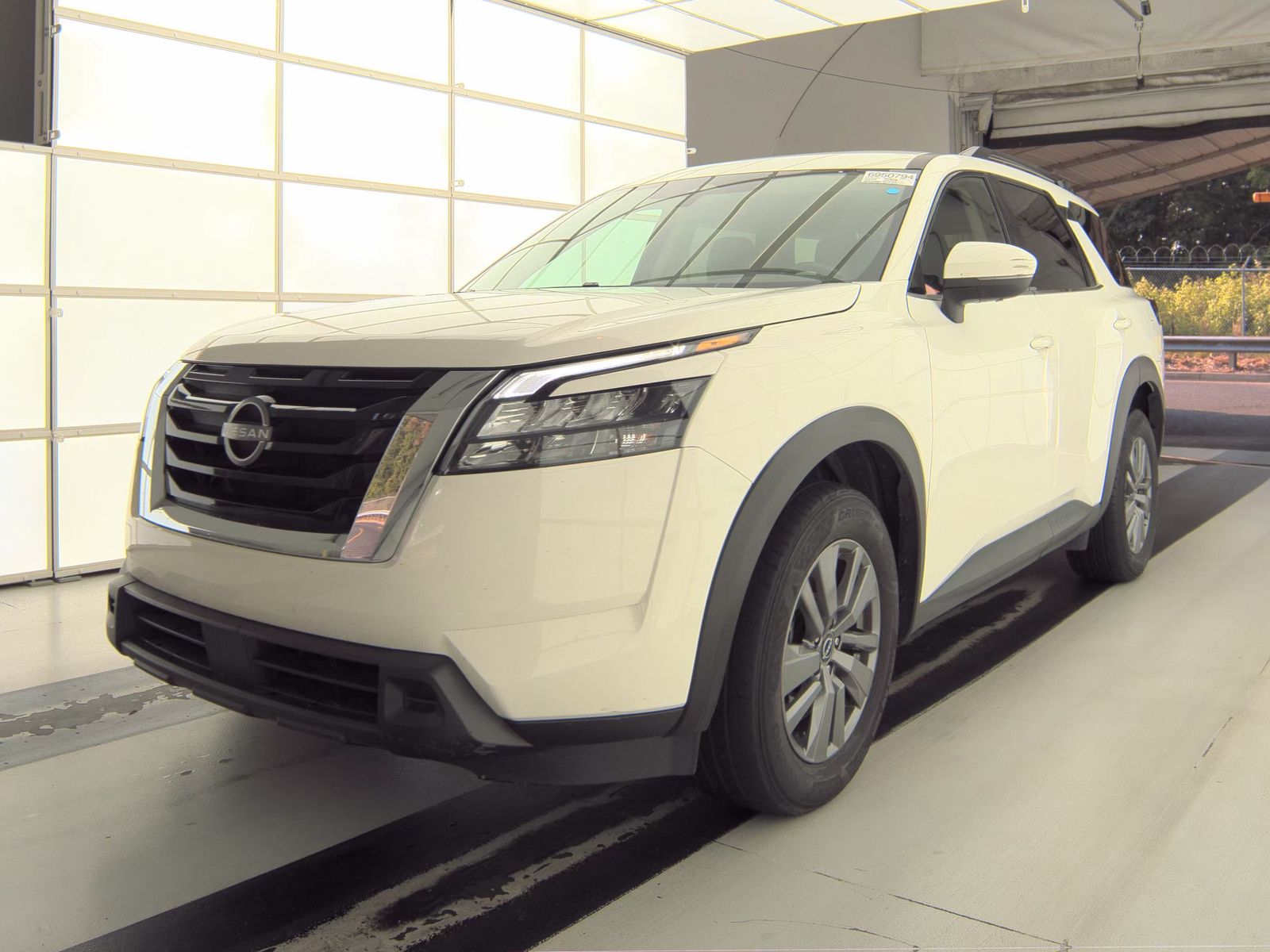 2025 Nissan Pathfinder SV AWD