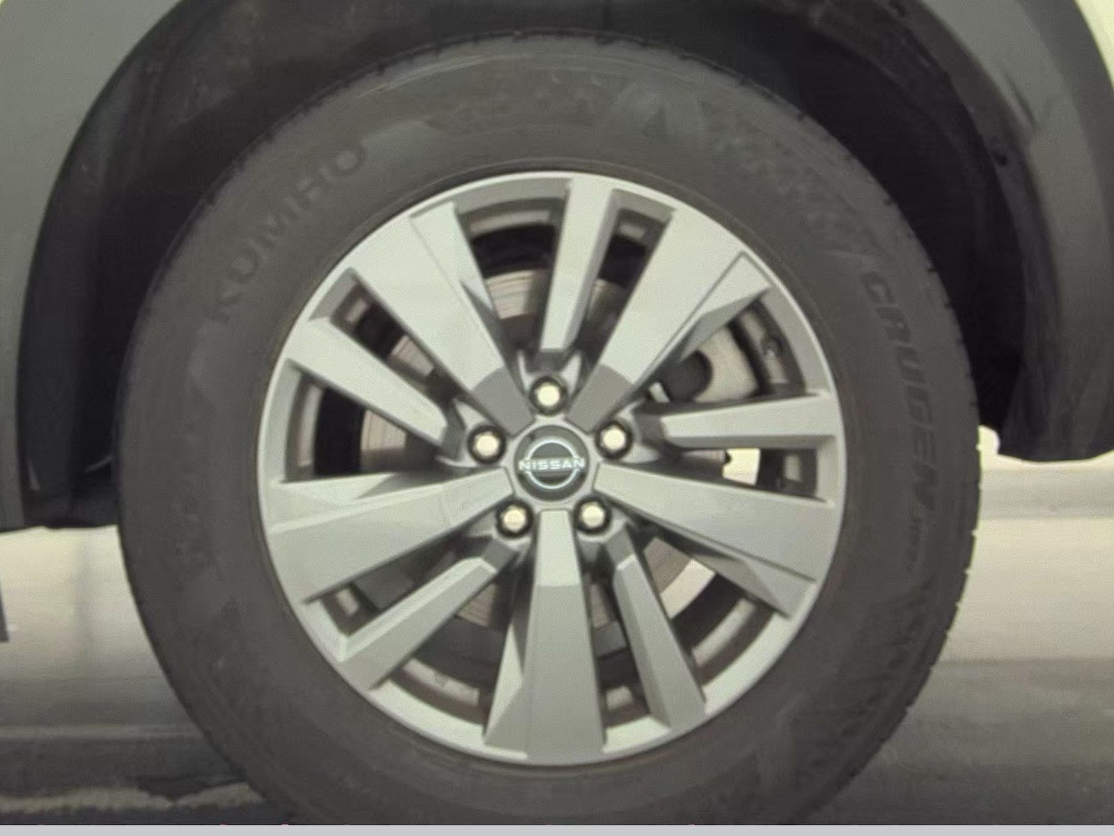 2025 Nissan Pathfinder SV AWD