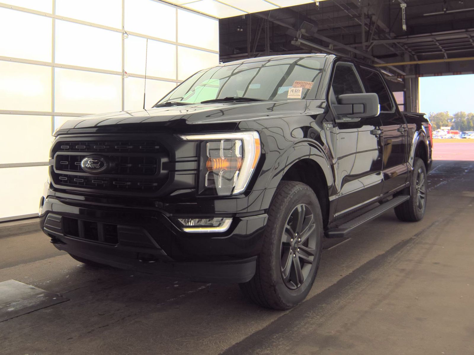 2023 Ford F-150 XLT AWD