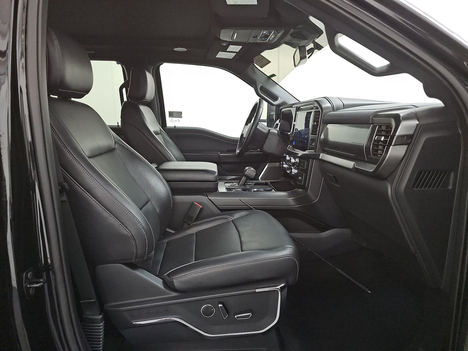 2024 Ford F-150 Lariat AWD