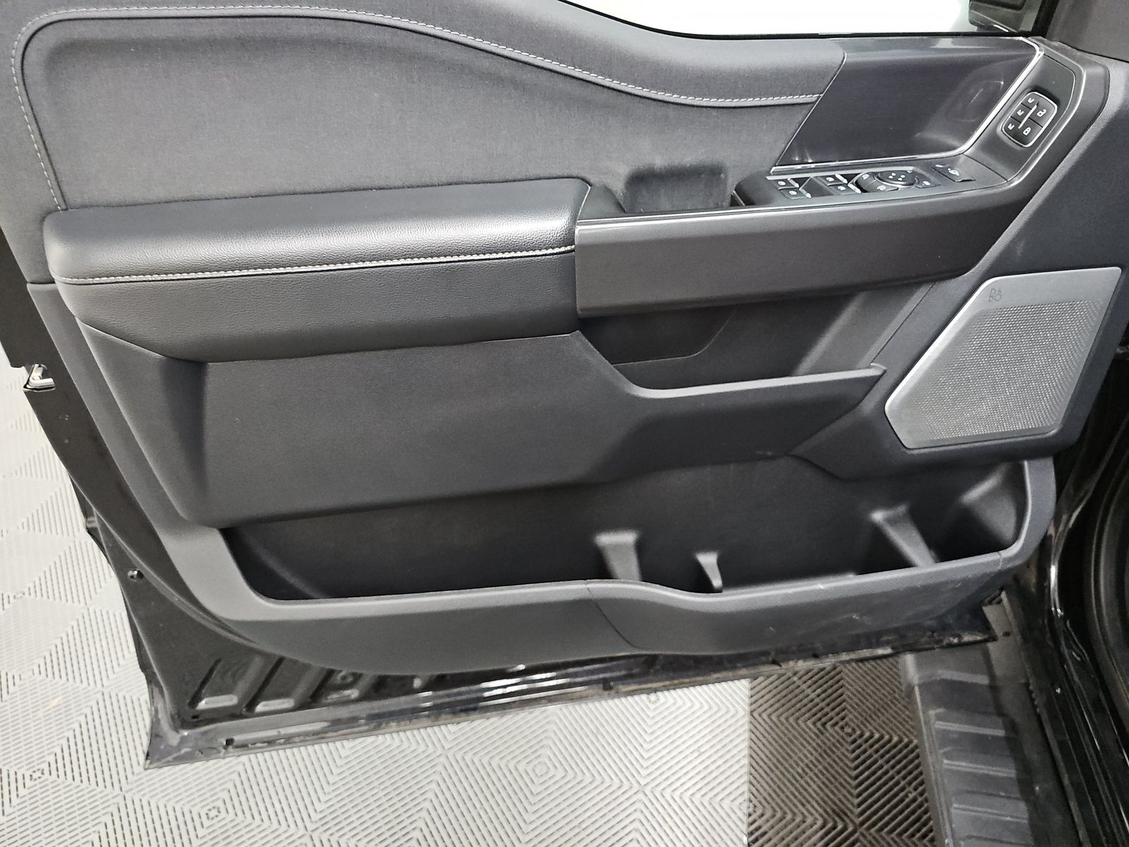 2024 Ford F-150 Lariat AWD