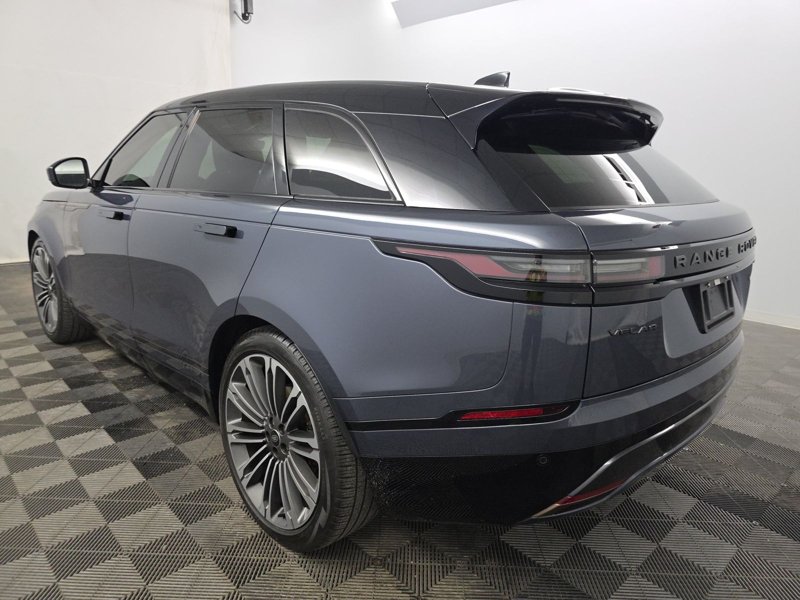 2024 Land Rover Range Rover Velar Dynamic HSE FWD
