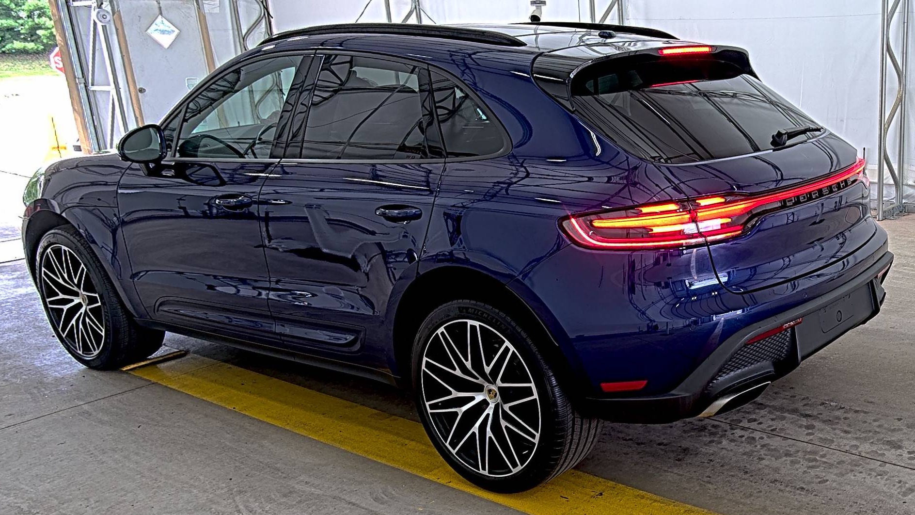 2023 Porsche Macan Base AWD