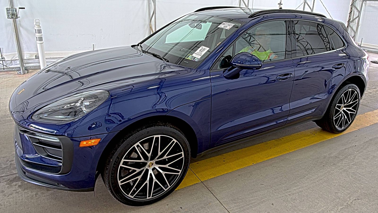 2023 Porsche Macan Base AWD
