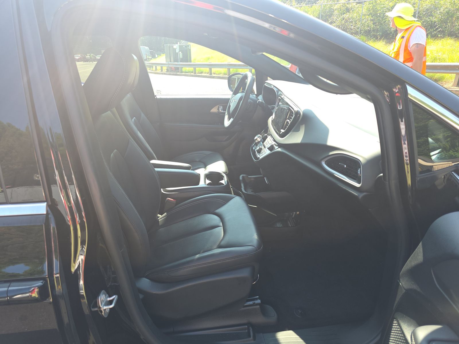 2025 Chrysler Pacifica Select FWD