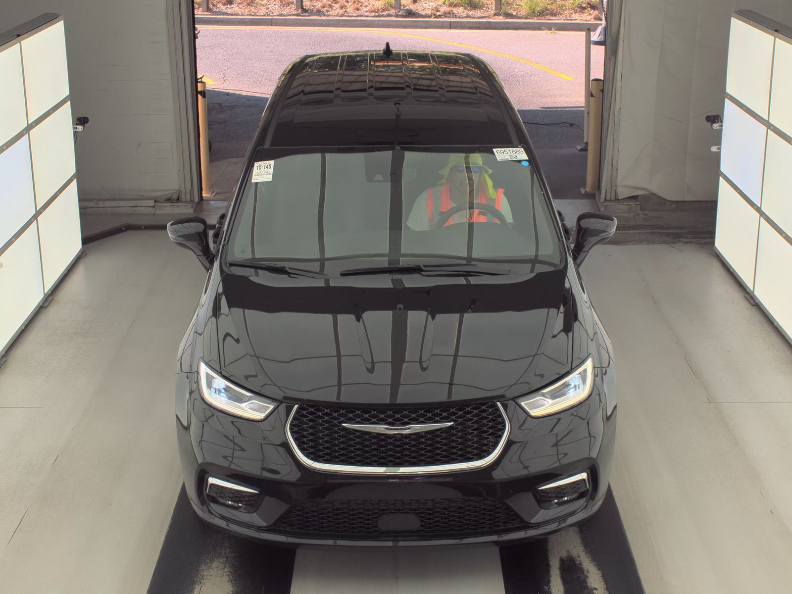 2025 Chrysler Pacifica Select FWD