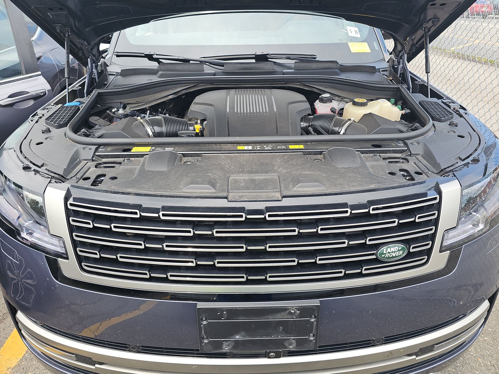 2025 Land Rover Range Rover SE AWD