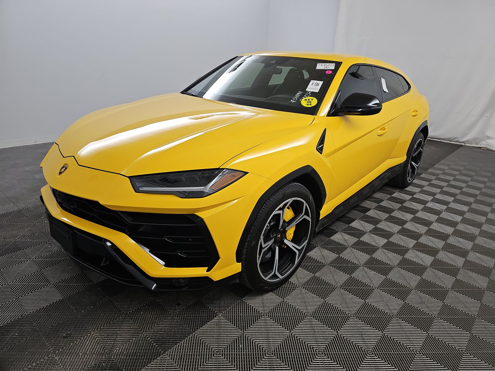 2022 Lamborghini Urus Base AWD