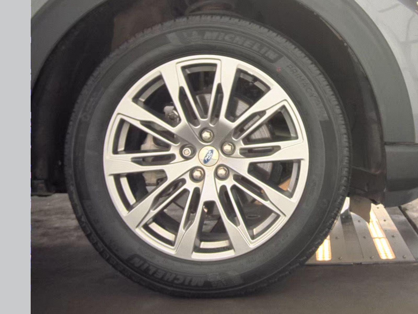 2025 Ford Explorer Active AWD