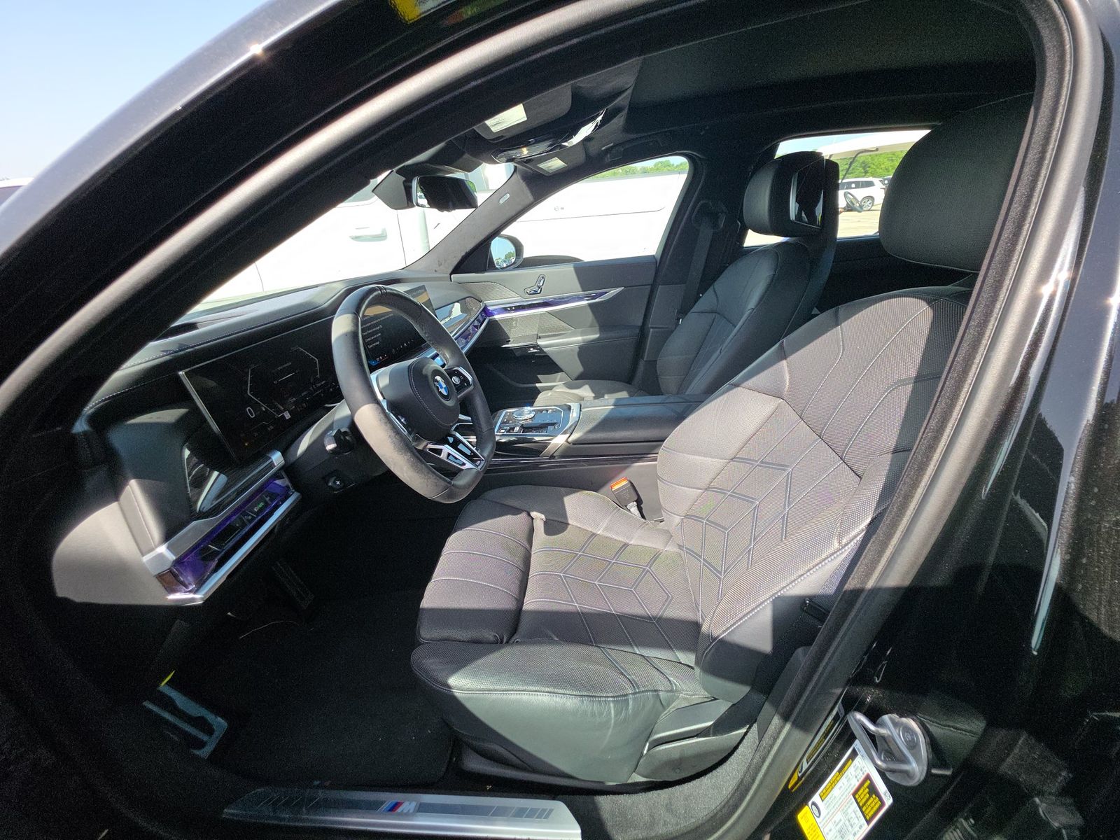 2023 BMW 7 Series 740i RWD