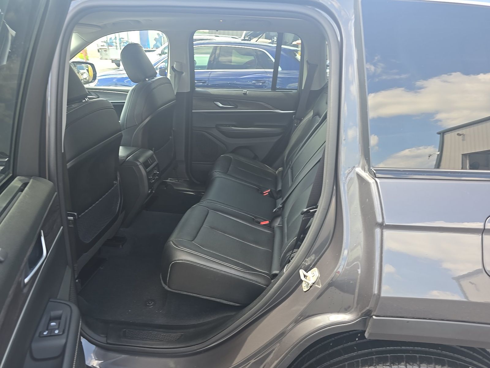 2023 Jeep Grand Cherokee Limited AWD