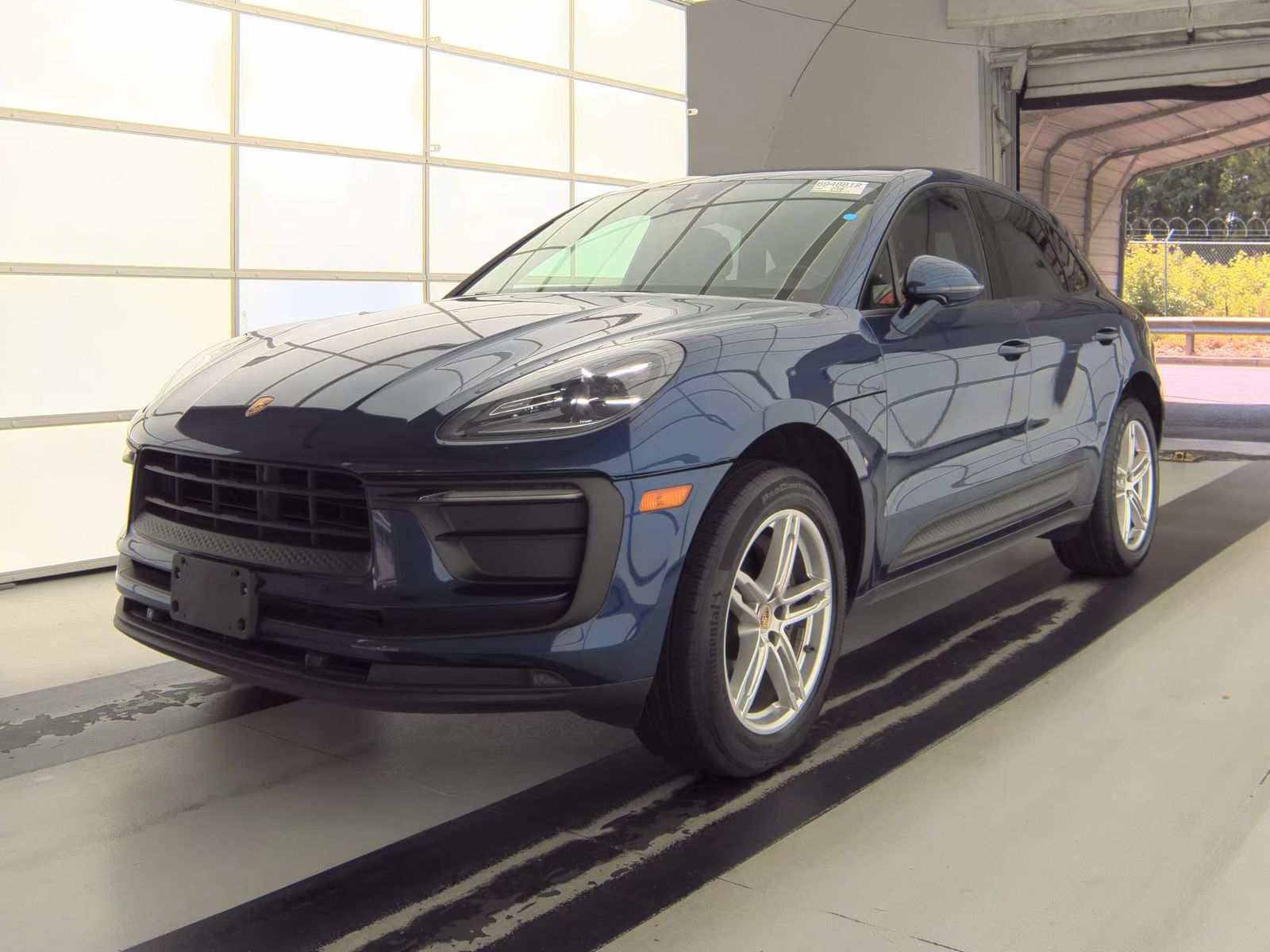 2022 Porsche Macan Base AWD