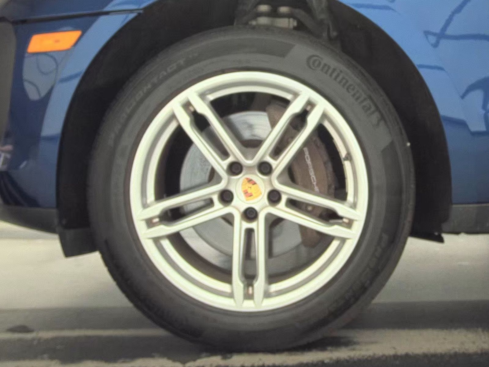 2022 Porsche Macan Base AWD
