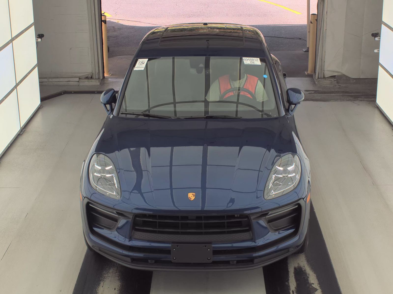 2022 Porsche Macan Base AWD