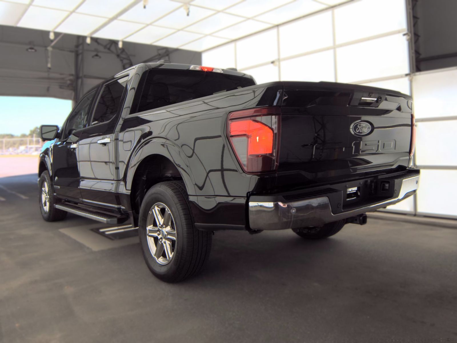 2024 Ford F-150 Hybrid XLT AWD
